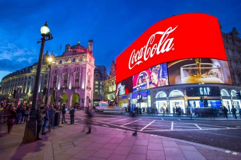 outdoor-curved-led-display